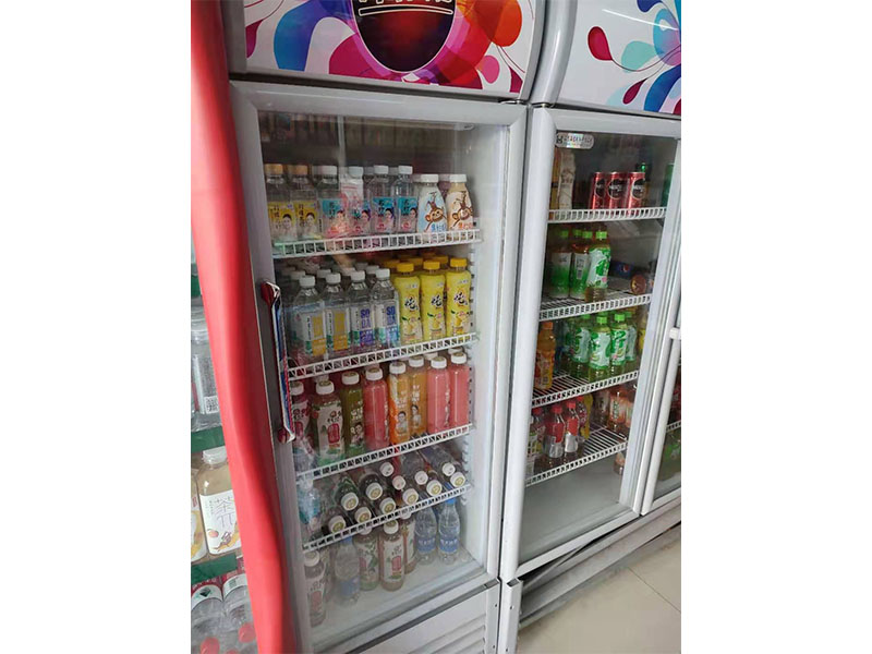 店肆面摆设图