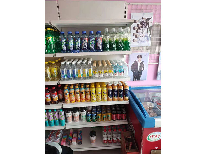 店肆面摆设图